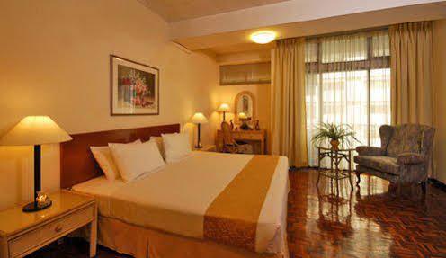 Kl Plaza Suites Куала-Лумпур Экстерьер фото